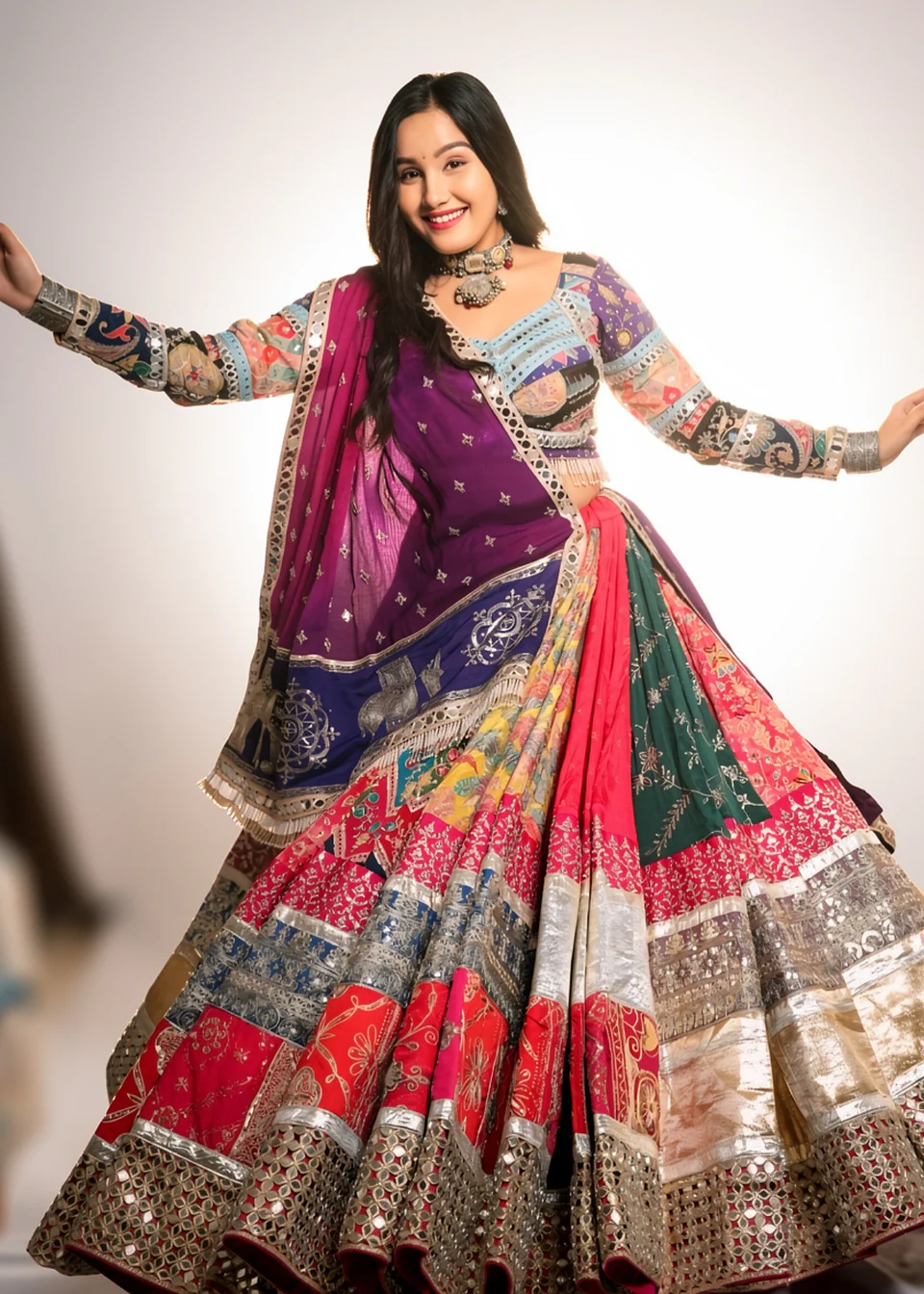 Roshani Parmar performing